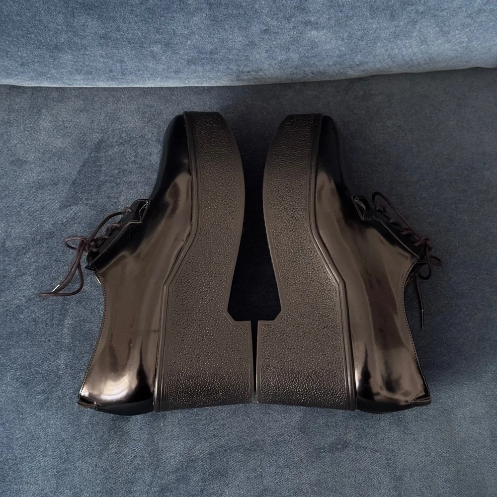 Robert Clergerie Black Patent gloss Leather lace-ups. platform. Size 38D‎